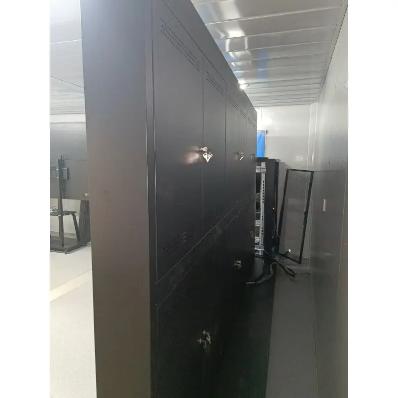 Hogyan javíthatja a bejárati ajtóval ellátott LED-es elektronikus képernyős padlóállvány a nagyméretű kijelzők telepítését?